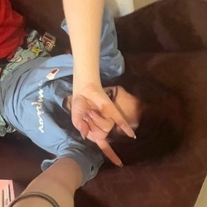 Meet your Posher, Kenidi